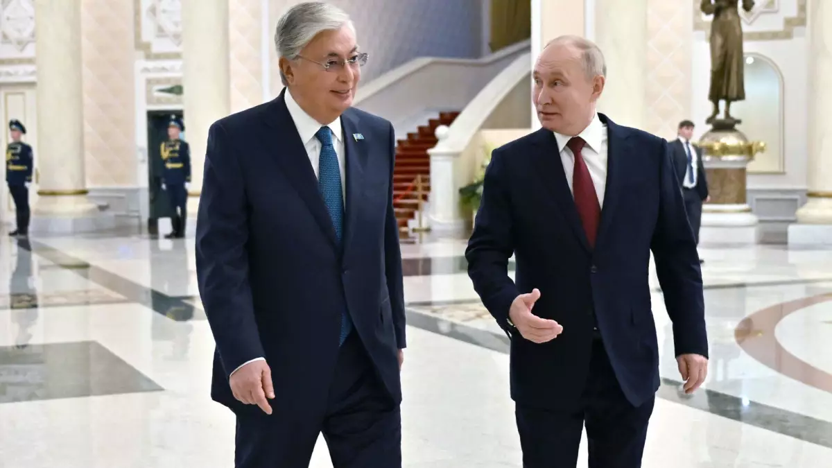  Владимир Путин Қасым-Жомарт Тоқаевты Жеңіс күнімен құттықтады 