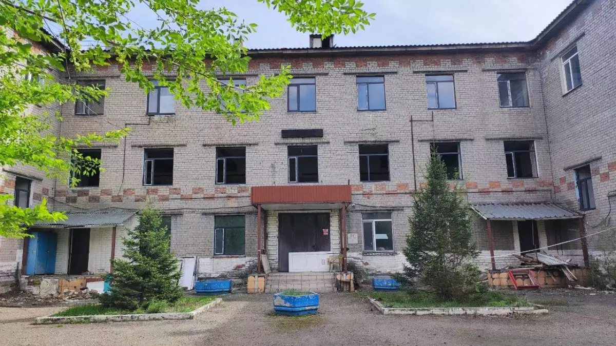«Жирный кусок»: что на самом деле появится в здании бывшего роддома в Семее