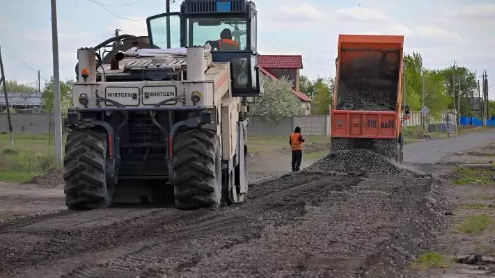 581,2 млн тенге направлено на ремонт автодорог в Павлодарской области