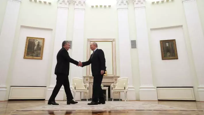 Путин назвал приезд Мирзиёева на парад Победы «знаком особых отношений»
