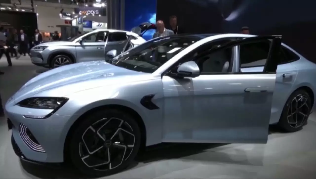 В США заметно выросли продажи гибридных авто