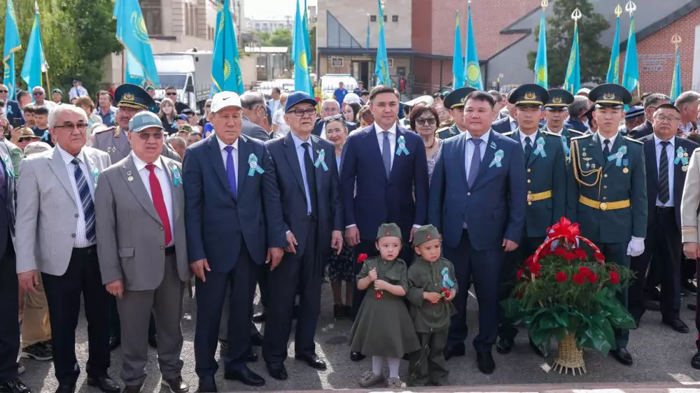 Как отмечают День Победы в Шымкенте