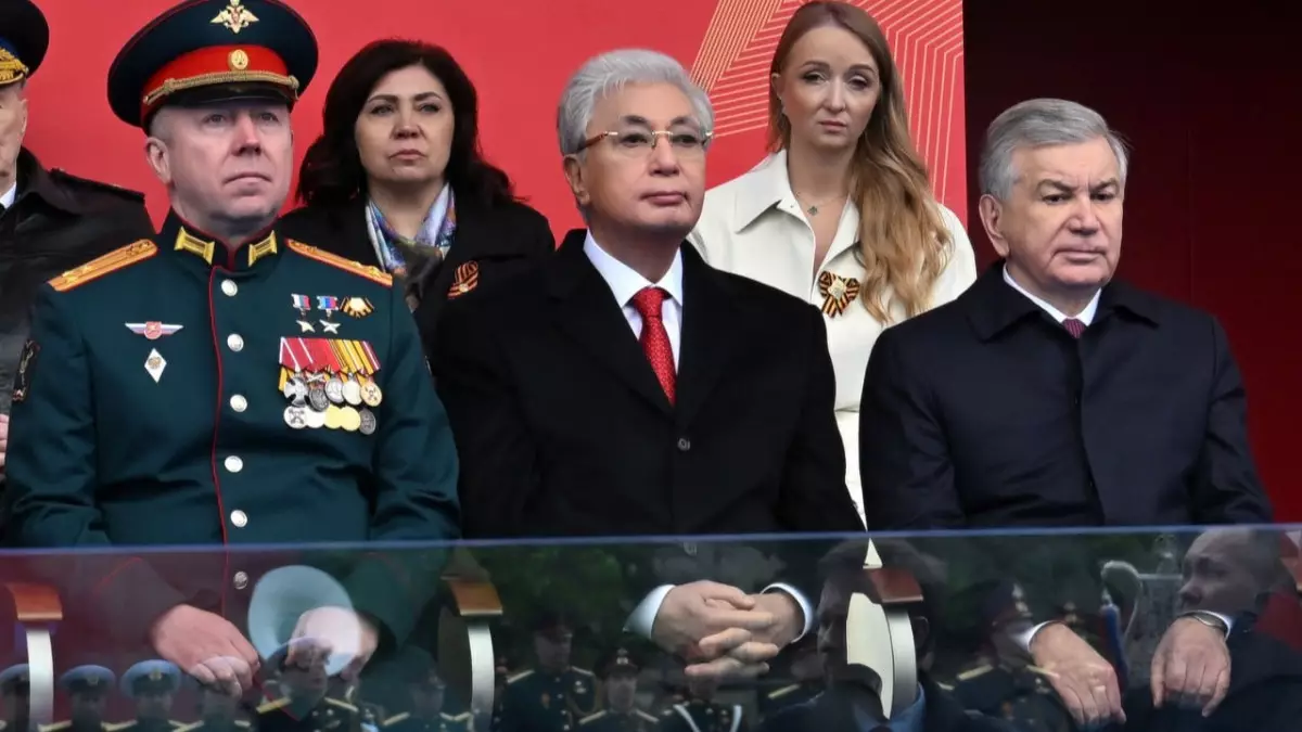  Тоқаев Мәскеудегі әскери шеруге барды 