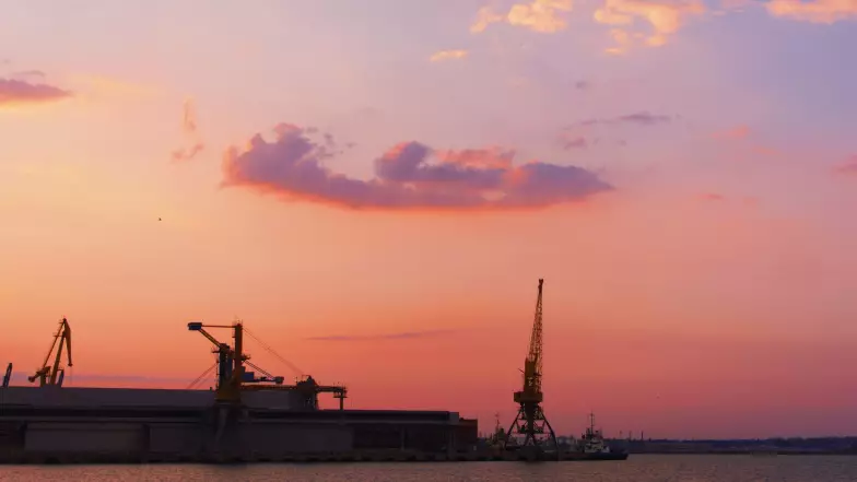 Ормуз бұғазында Гонконгқа тиесілі 100-ге жуық кеме тұрып қалды