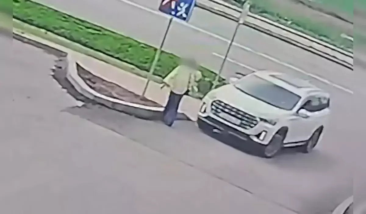 Автоледи насмерть сбила женщину во дворе жилого дома в Кокшетау