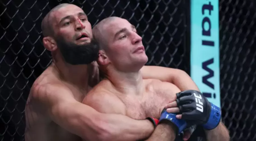 Чимаевты жеңген UFC-дің жаңа чемпионы бәрінен кешірім сұрады 