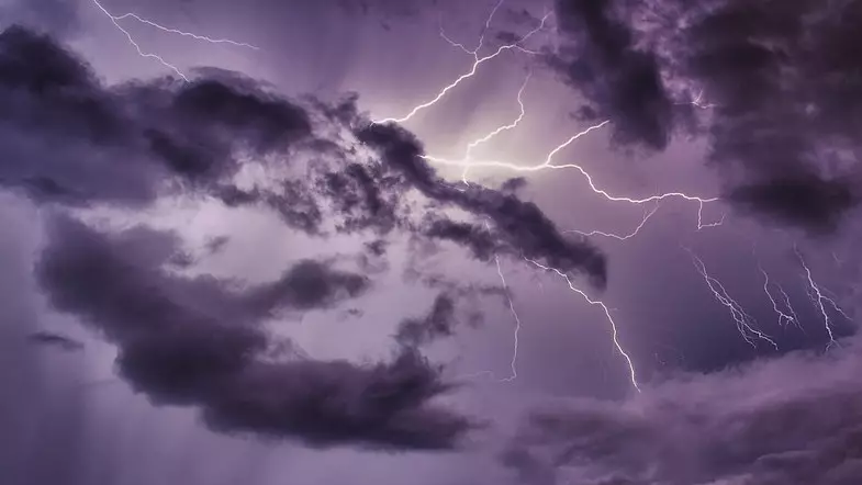 Ертең елдің басым бөлігінде дауылды ескерту жасалды