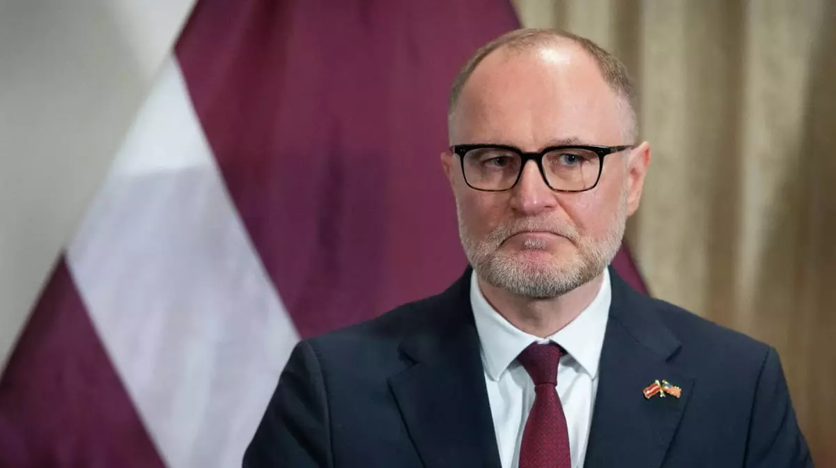 Министр обороны Латвии Спрудс подал в отставку после падения двух украинских дронов