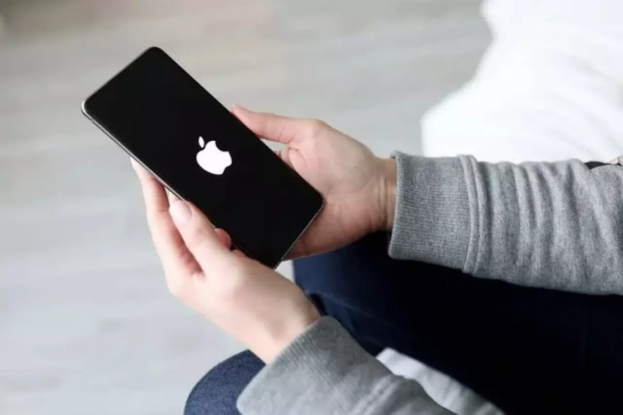 Складной iPhone и домашний робот: Apple готовит крупнейший запуск новых устройств