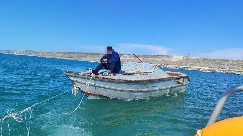 Мужчину в лодке унесло в Каспийское море