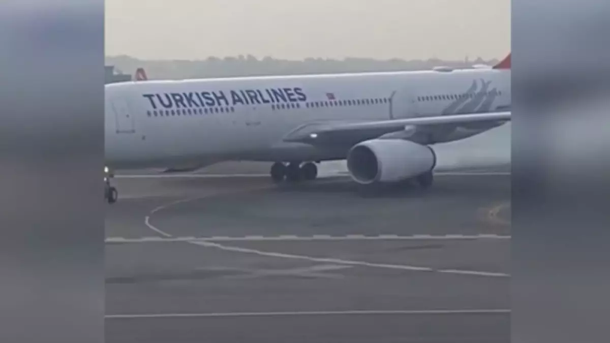  Катмандуға қонған 273 жолаушысы бар Turkish Airlines ұшағынан өрт шықты 