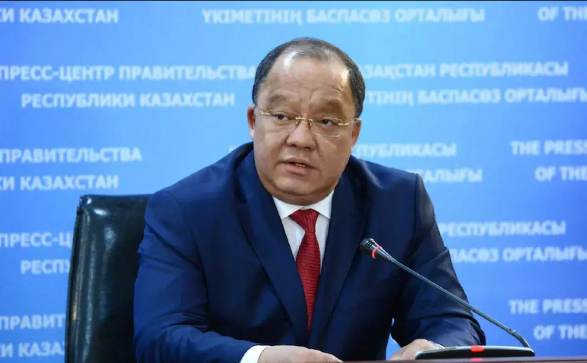 Бывший кандидат в президенты покинул свою партию в Казахстане