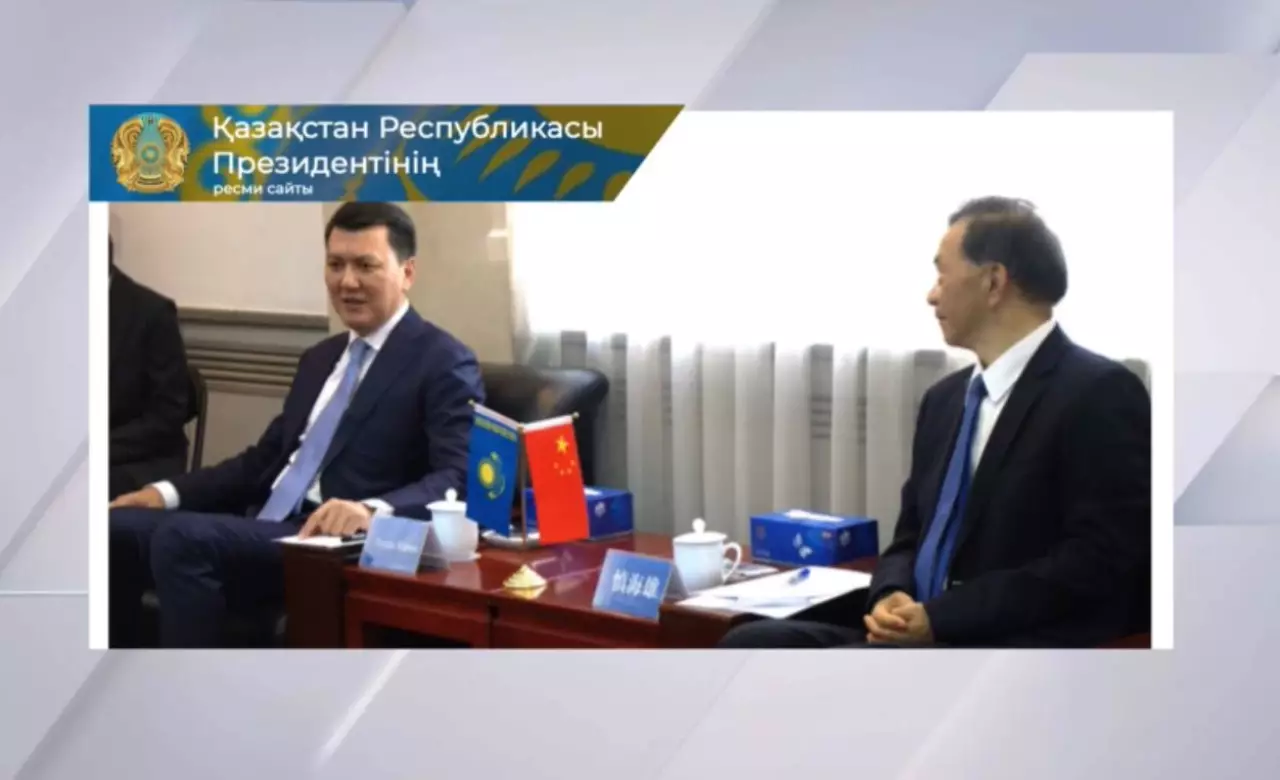 Ерлан Қарин Қытай медиакорпорациясының басшысы Шэнь Хайсюнмен кездесті