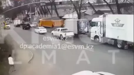 Бала өлімі үшін бір-ақ жыл: Алматыда Айзерені қағып өлтірген жүргізуші бостандыққа шықты