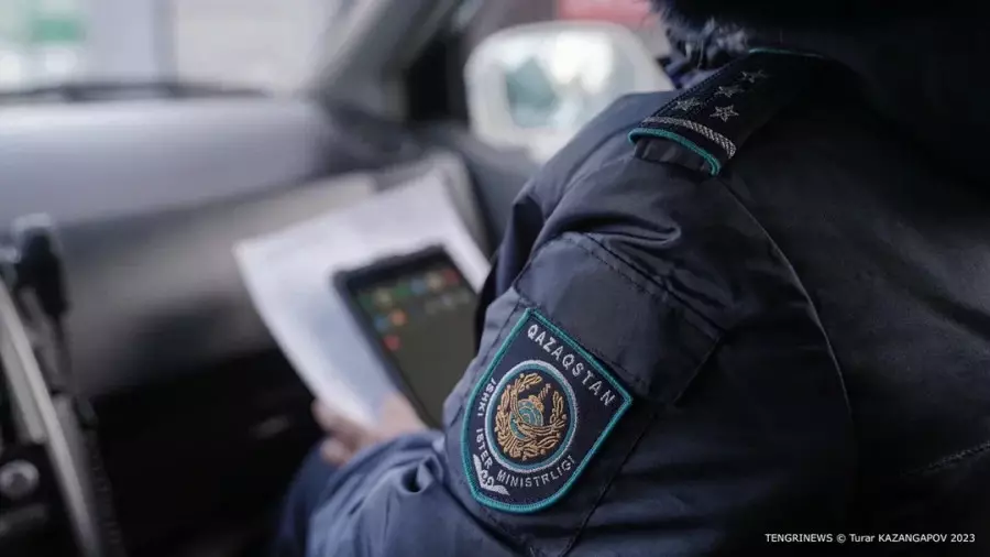 Таразда ереже бұзып, полициядан қашқан көлік жол апатына ұшыраған: жасөспірім қаза тапты