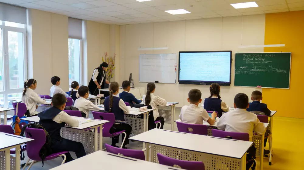 Қазақстан мектептеріндегі ауқымды өзгеріс: жарлыққа қол қойылды