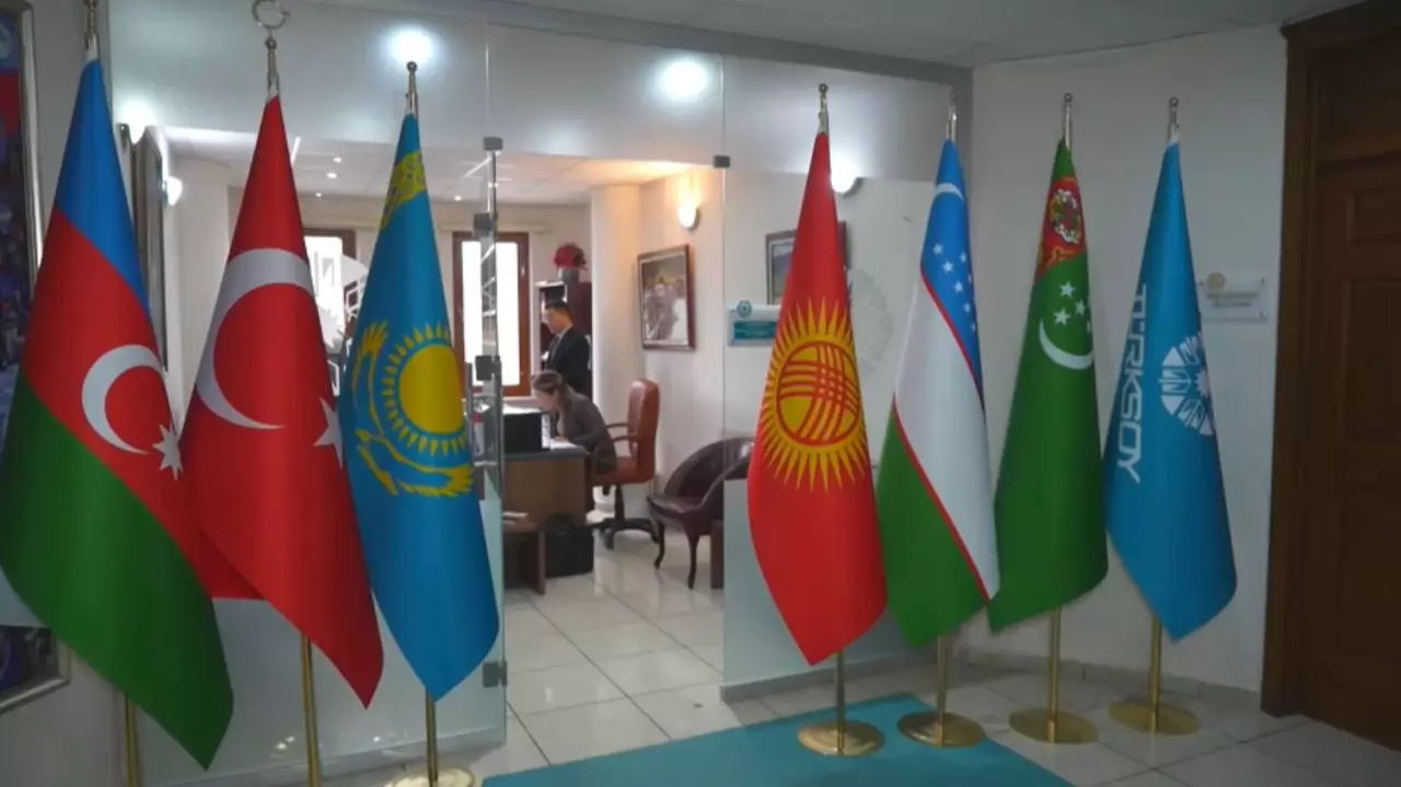 ТҮРКСОЙ: Қазақстанның цифрлық тәжірибесі түркі елдеріне үлгі