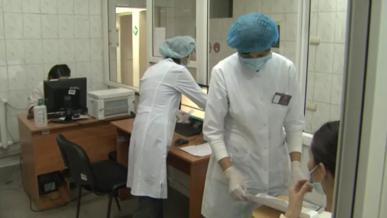 Алматинцы стали реже жаловаться на качество медуслуг