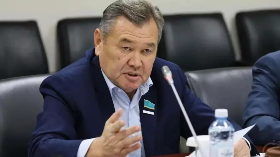 Ергешбаевтың депутат ретіндегі өкілеттігі тоқтатылды