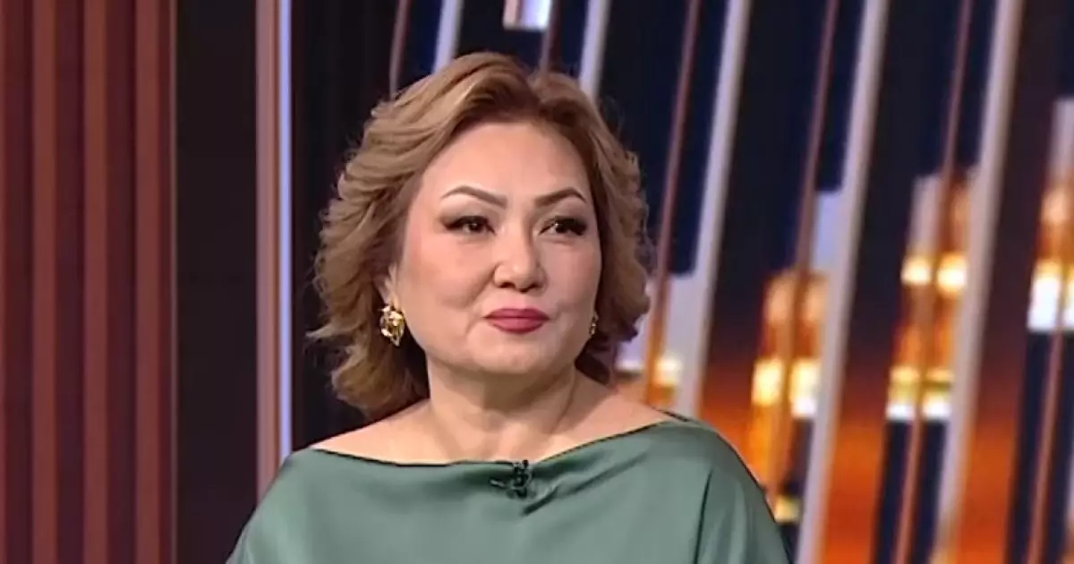  «Қара жамылды»: Дана Нұржігіт отбасында ауыр қайғы болғанын айтты 