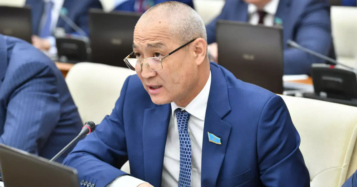   Еліміздің аумағына шетелдік радиоактивті қалдықтарды әкелуге, көмуге тікелей тыйым салу керек – Еділ Жаңбыршин   