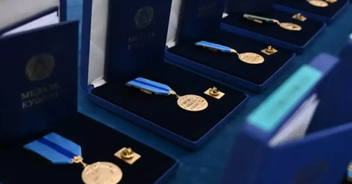  Қазақстанда үш жаңа орден пайда болды. Марапат кімдерге беріледі? 