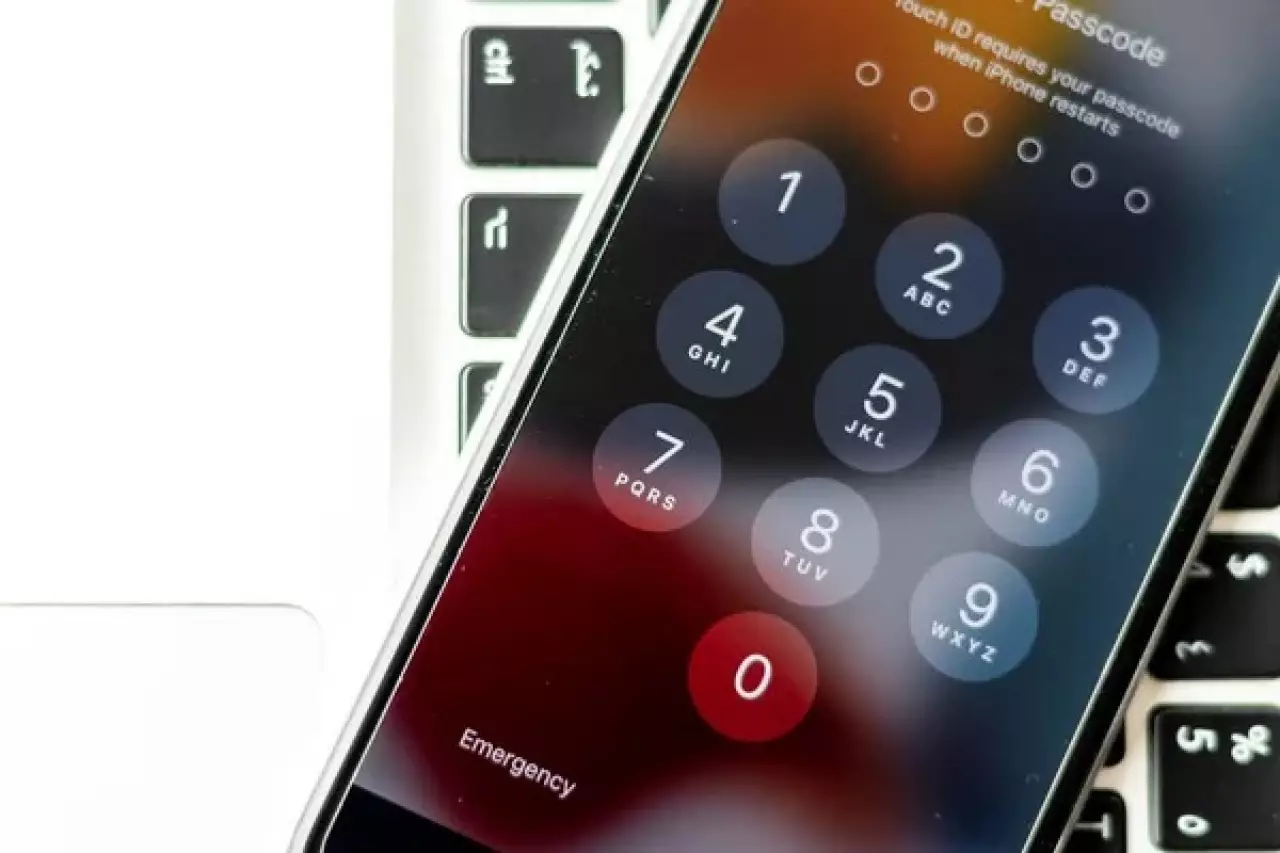 Казахстанцев предупредили о новой схеме мошенничества с iPhone