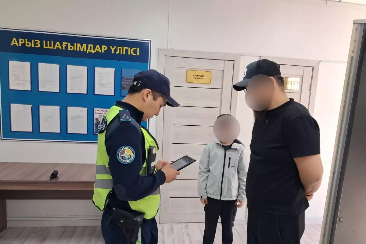 Видео с мальчиком за рулем возмутило жителей Атырау