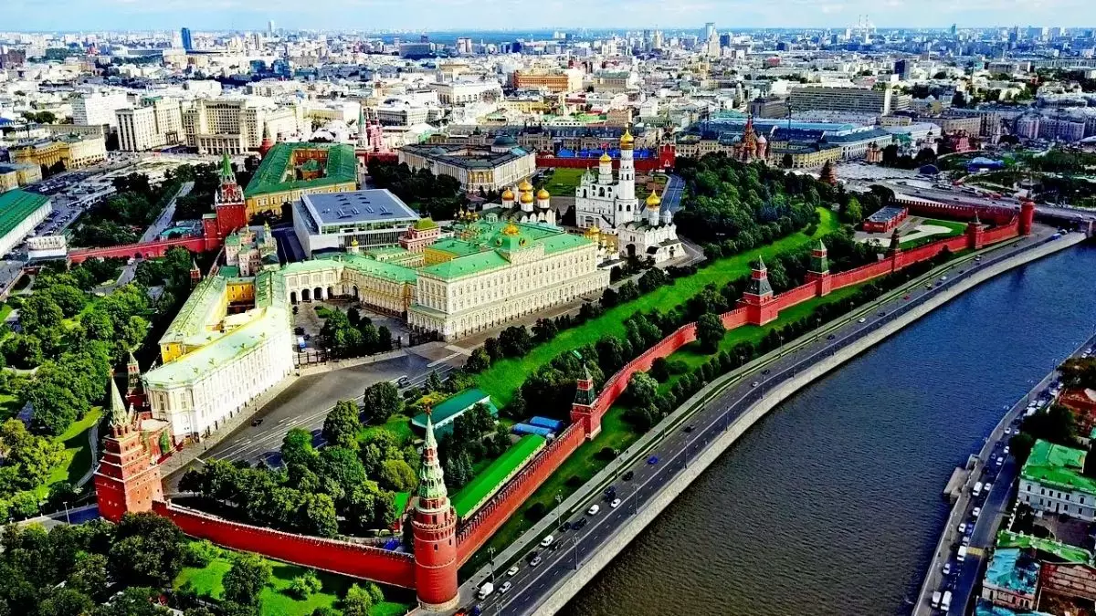 Переговоры и Донбасс: представитель Кремля сделал новое заявление
