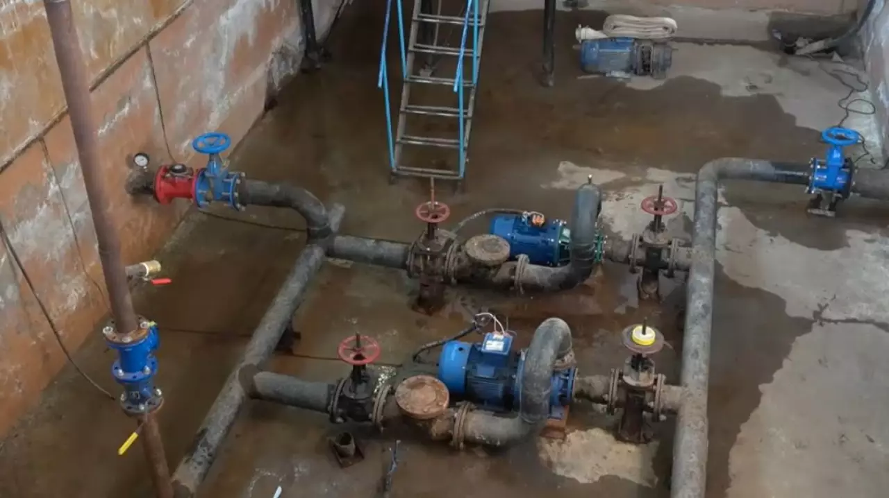 Реконструкцию водопровода ждут жители села Акши