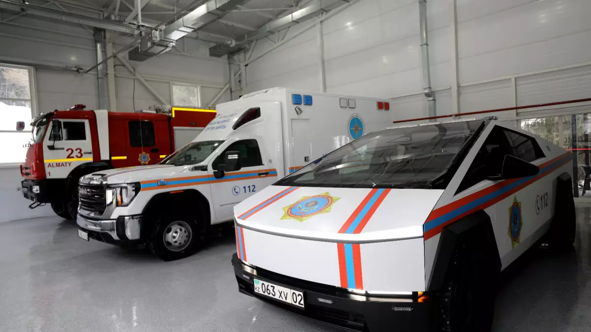Түркістандағы саммитте Tesla Cybertruck кезекшілік атқарады