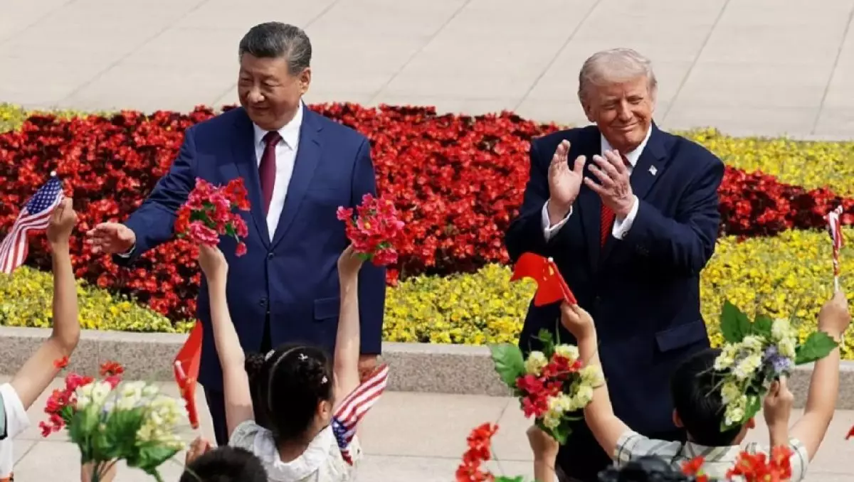 «Досыңыз болу  – мәртебе»: Трамп Си Цзиньпинмен кездесті