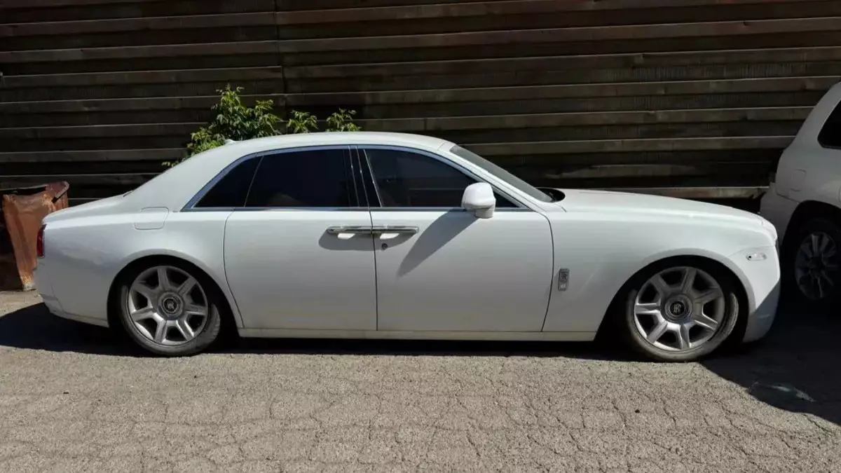 Елдос Қоспаевтан тәркіленген Rolls-Royce 26,7 миллион теңгеге сатылды