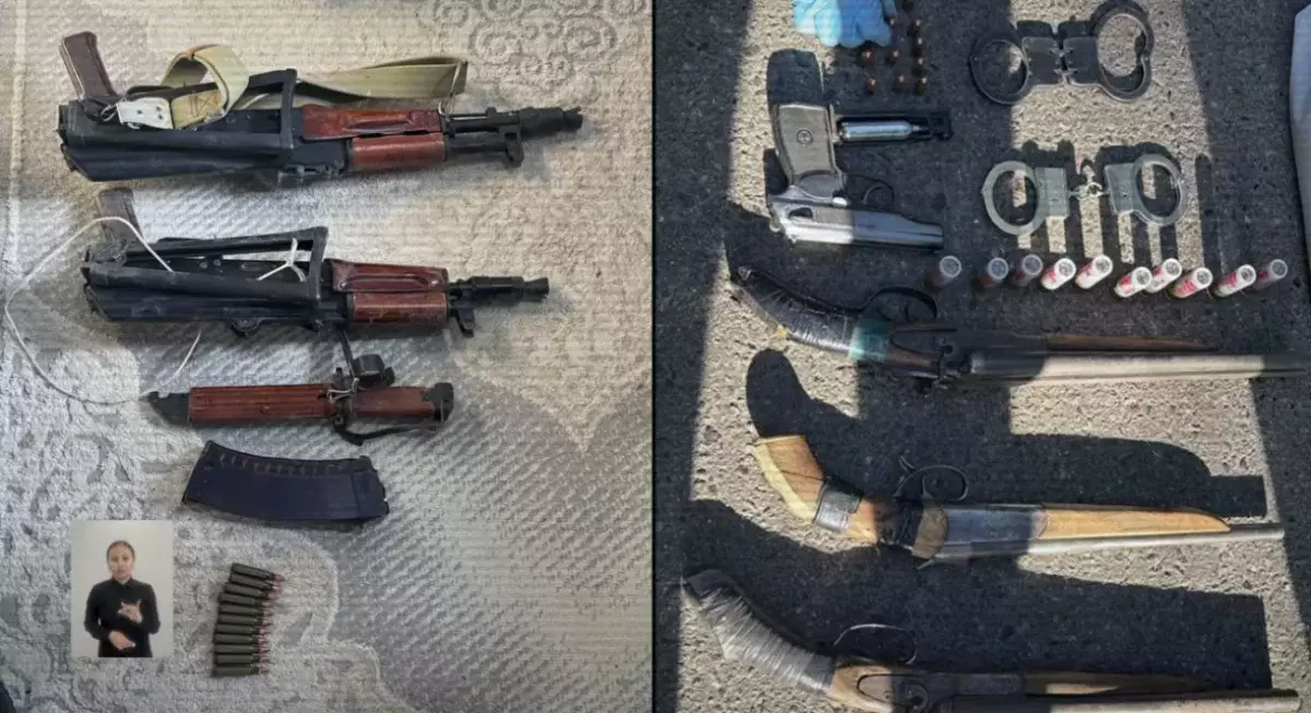 В Алматы задержали членов преступной группы по подозрению в нападениях с оружием и вымогательстве