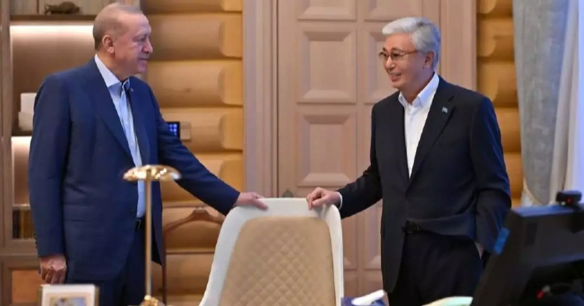  Қасым-Жомарт Тоқаев Түркия Президенті Режеп Тайип Ердоғанмен өткен кездесуден фотосурет жариялады 