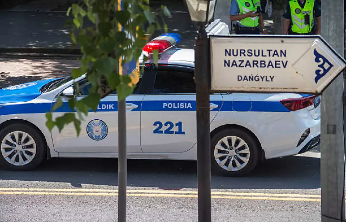 Ақтауда полиция көлігі бір жасар баланы қағып кетті