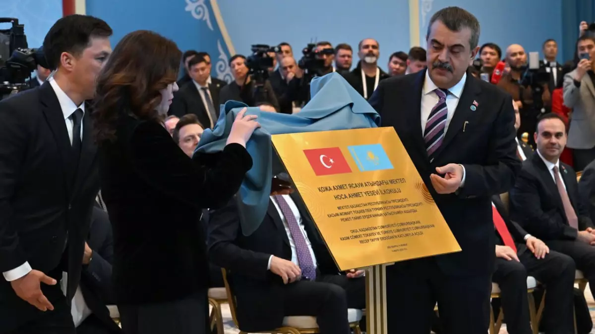Тоқаев пен Ердоған Түркиядағы Яссауи атындағы мектепті ашты