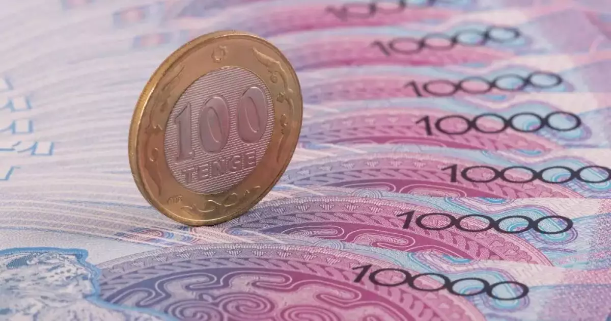  Казахстанцам спишут 250 миллиардов тенге долгов 