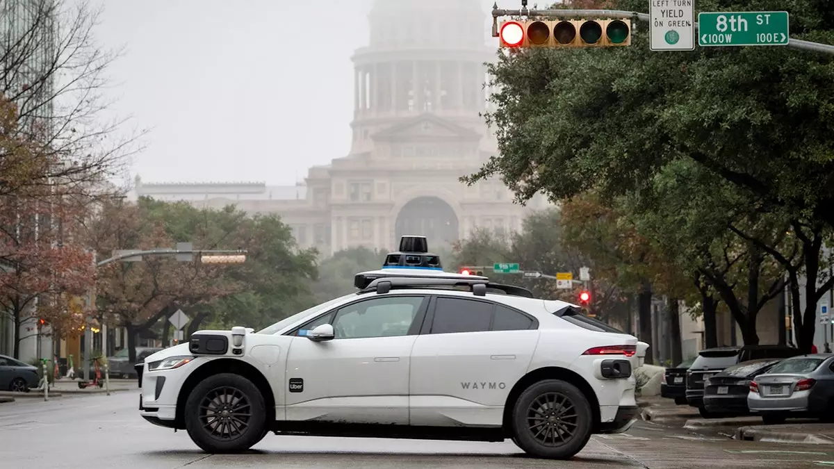 Источник предупреждает, что автомобили Waymo «подвергают риску жизни американцев» на фоне массового отзыва компанией автономных транспортных средств.