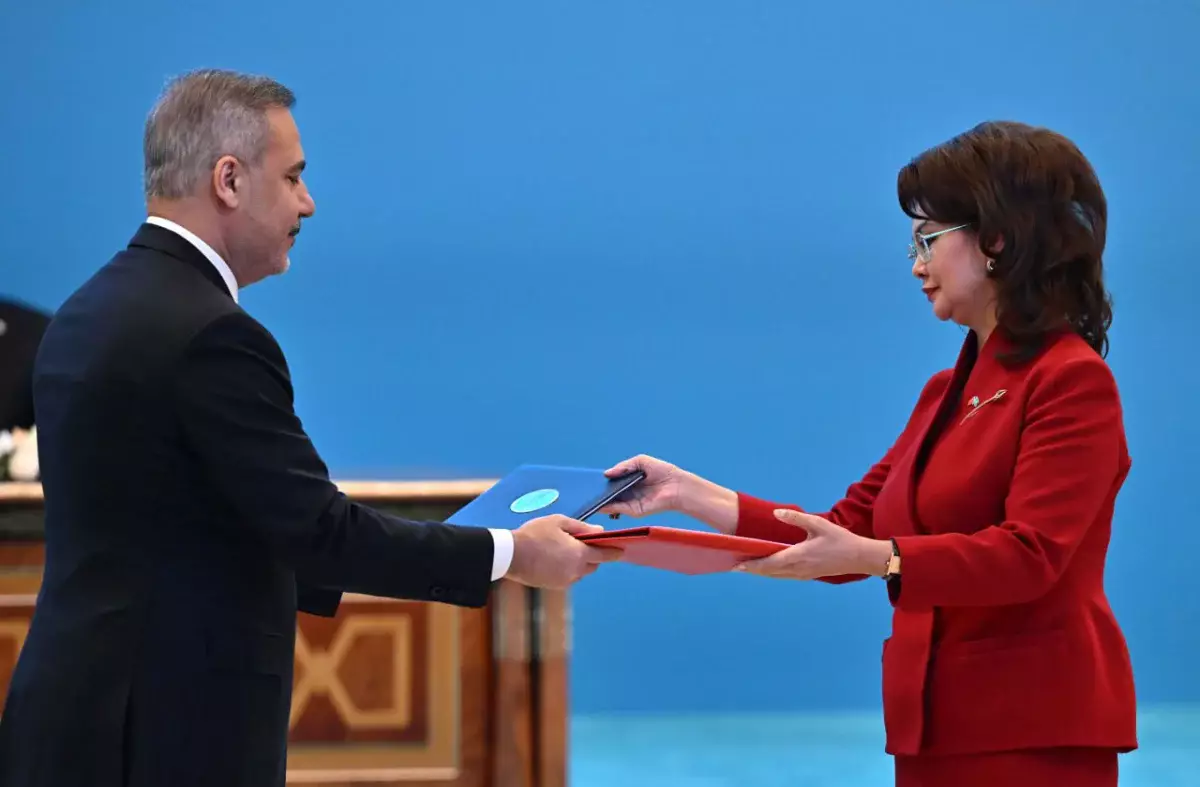 Қазақстан мен Түркия 14 құжатқа қол қойды