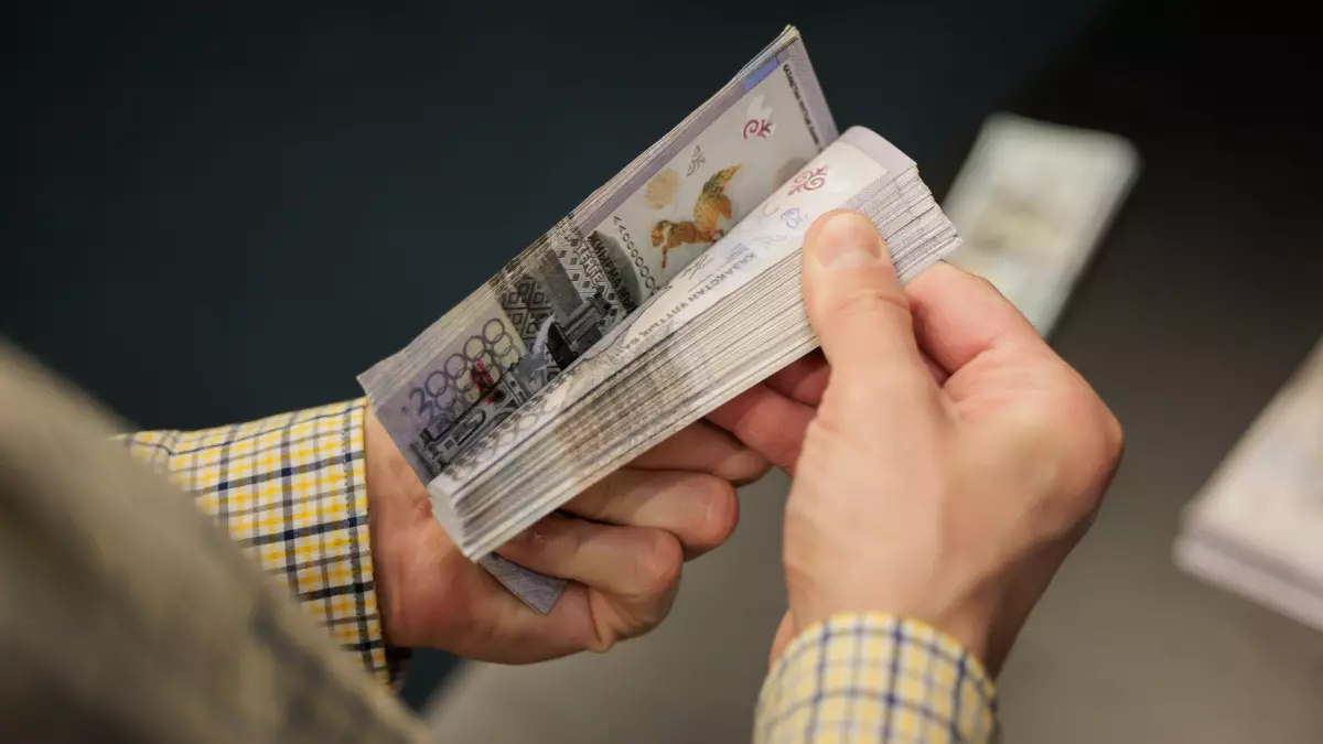 Какая помощь предусмотрена семьям с детьми в Казахстане?