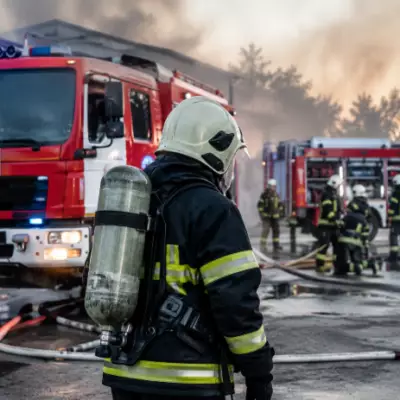 Массовая эвакуация в Актау: спасатели вывели 34 человека из горящей девятиэтажки
