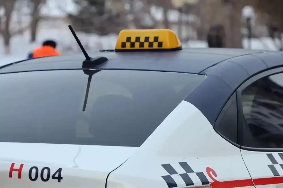 Россиянка обматерила таксиста из Центральной Азии из-за его национальности