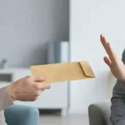 Казахстанцам простят кредиты и долги: что важно знать