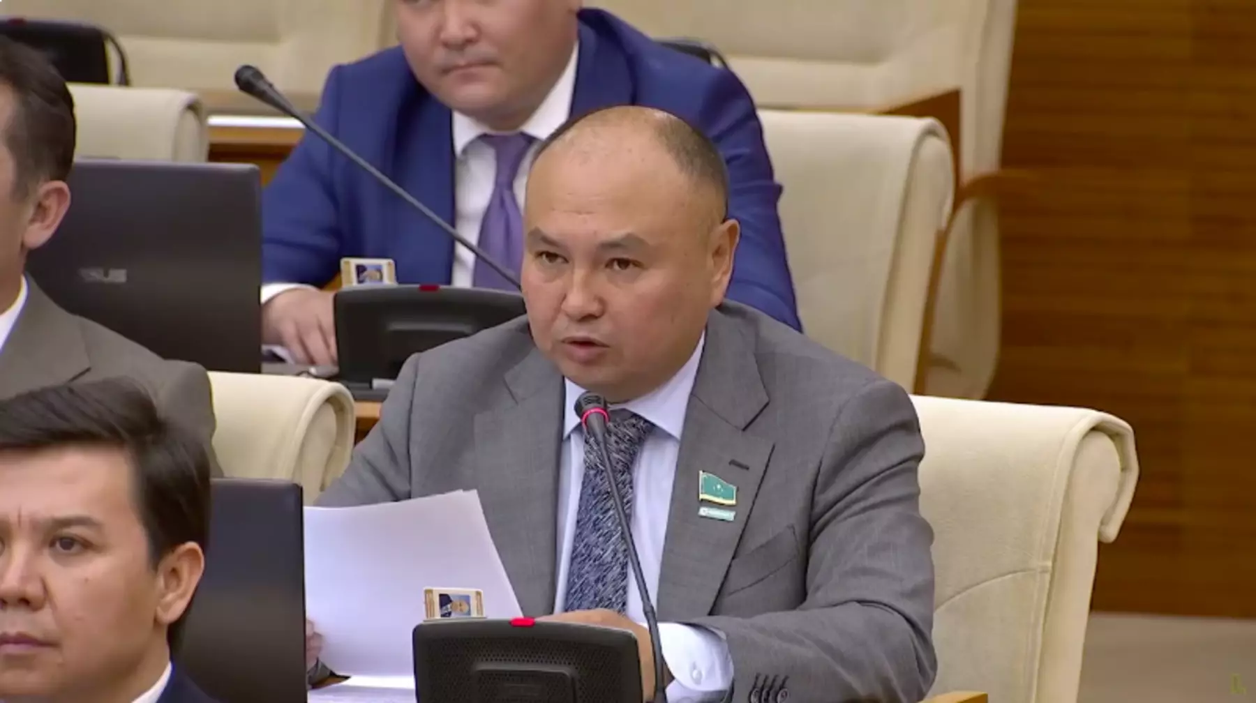 «Жалақы алмайды»: Ерлан Саиров құрылатын Халық кеңесі туралы мәлімдеме жасады