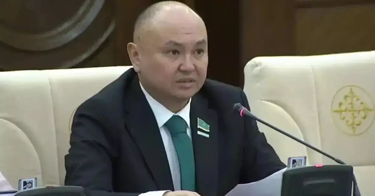  Елімізде Қазақстан Халық Кеңесі құрылады – Парламент жаңа конституциялық заңды бірінші оқылымда мақұлдады 