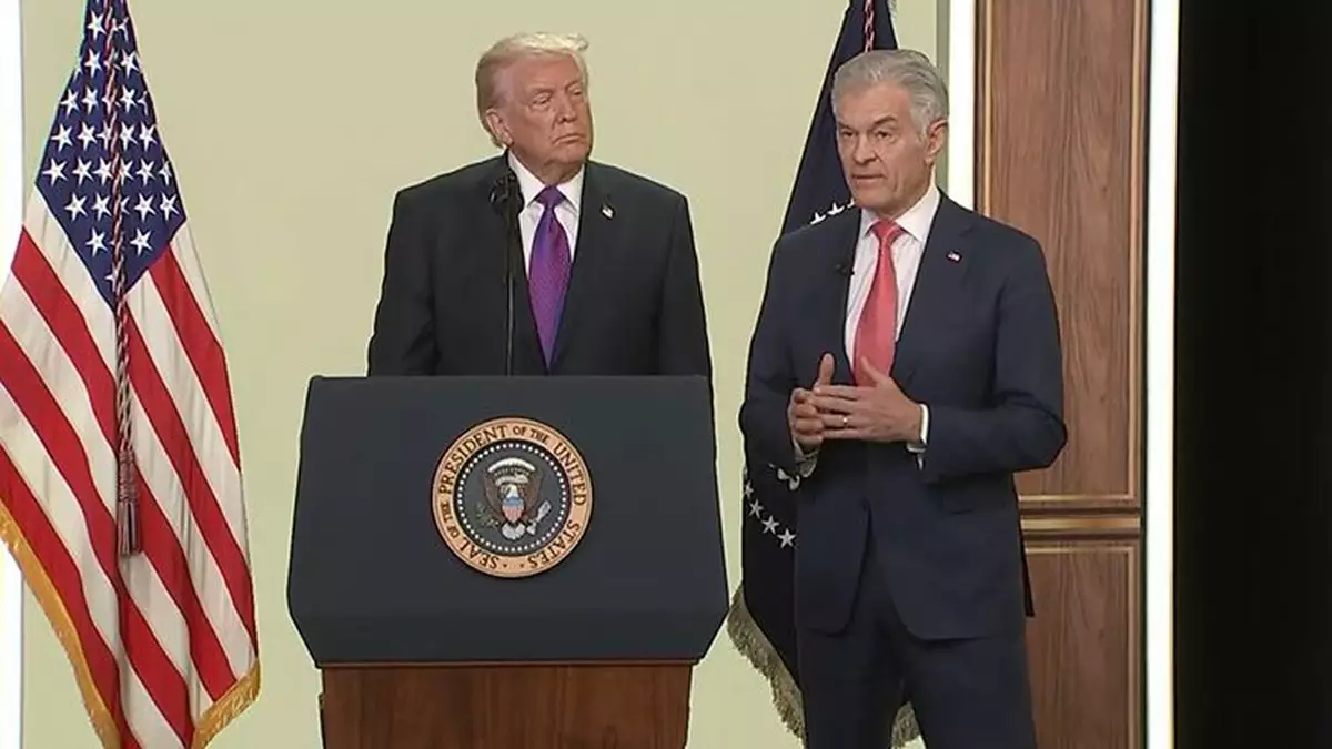 Трамп пытается сократить мошенничество в программе Medicaid в «синих» штатах и сэкономить больше «зелёных».