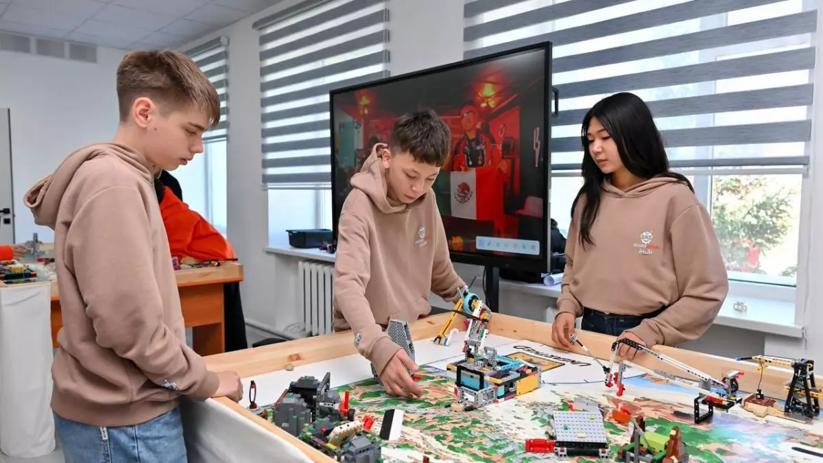  Берік Уәли Аягөздегі жаңартылған техниктер станциясының ашылуына қатысты 