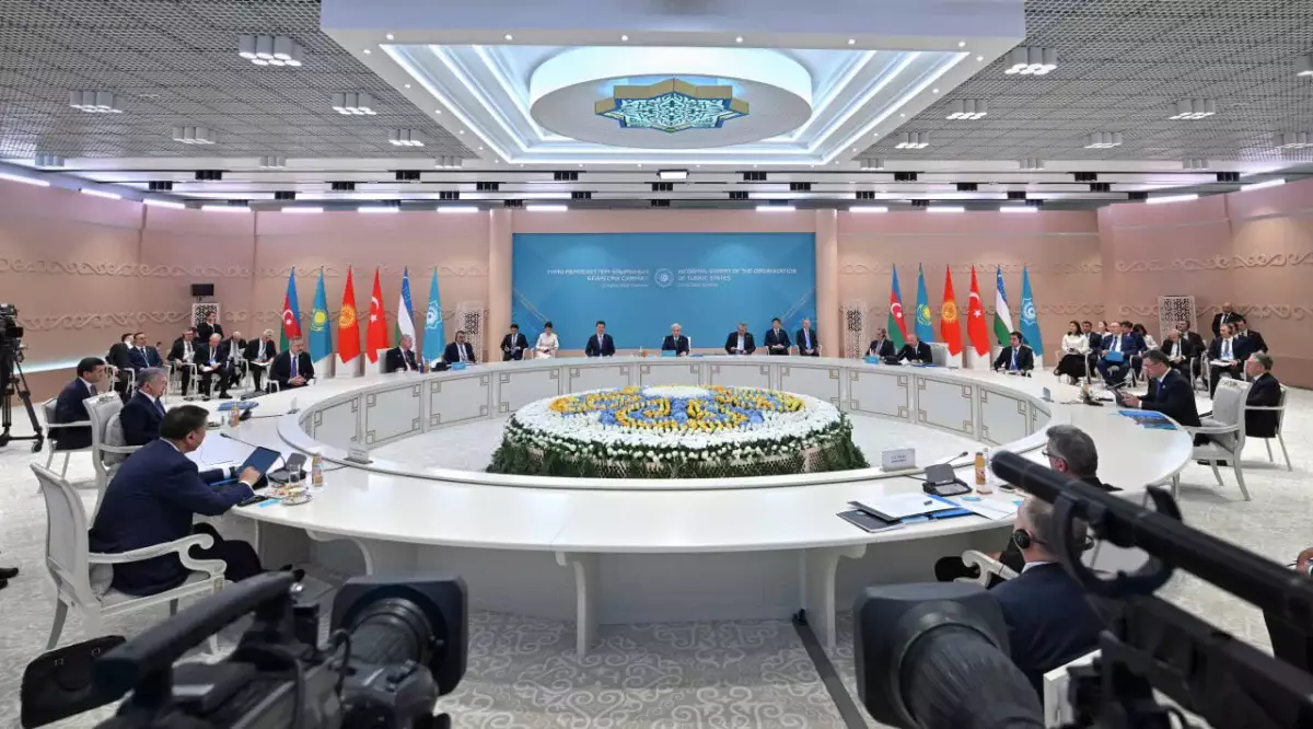 Президент: Түркі тілдеріне ортақ терминологиялық негіз қалыптастыру қажет