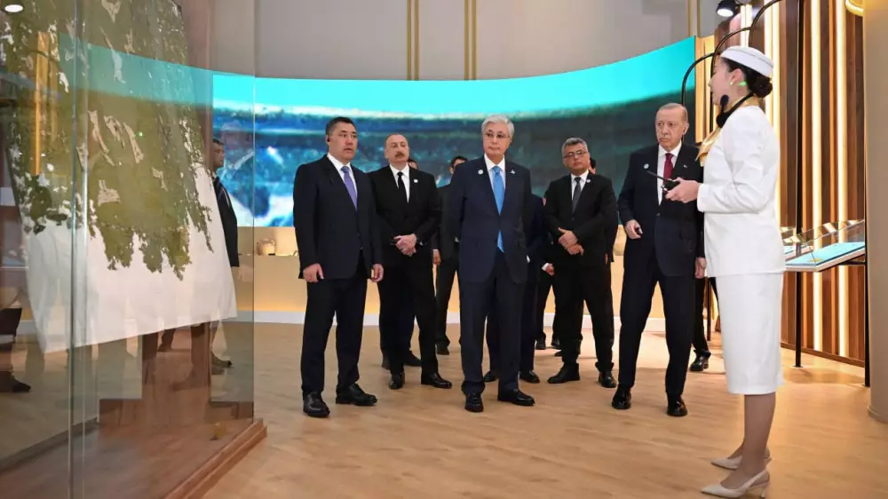 Түркі мемлекеттері ұйымына мүше елдердің басшылары Turkistan визит-орталығының жұмысымен танысты